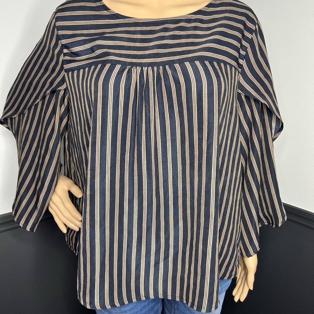 W5 Stripes Flutter Sleeves Size Xl Black and Tan